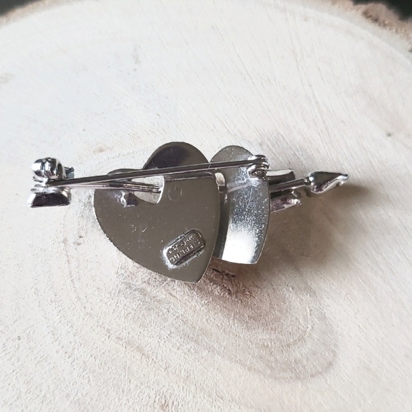 VINTAGE Sterling silver arrow through 2 hearts brooch by Carl Art - Picture 4 of 6
